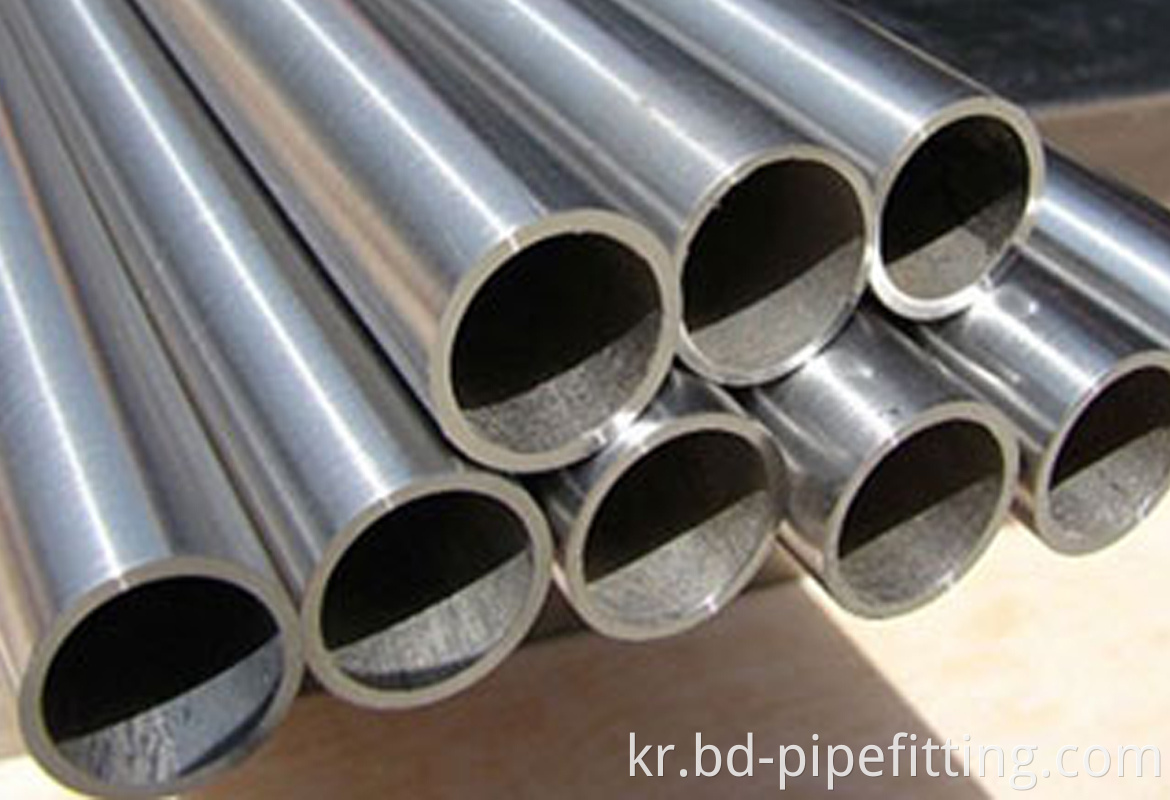 welded-pipes-tubes